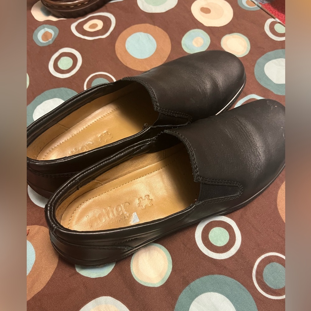 Women’s dress shoes